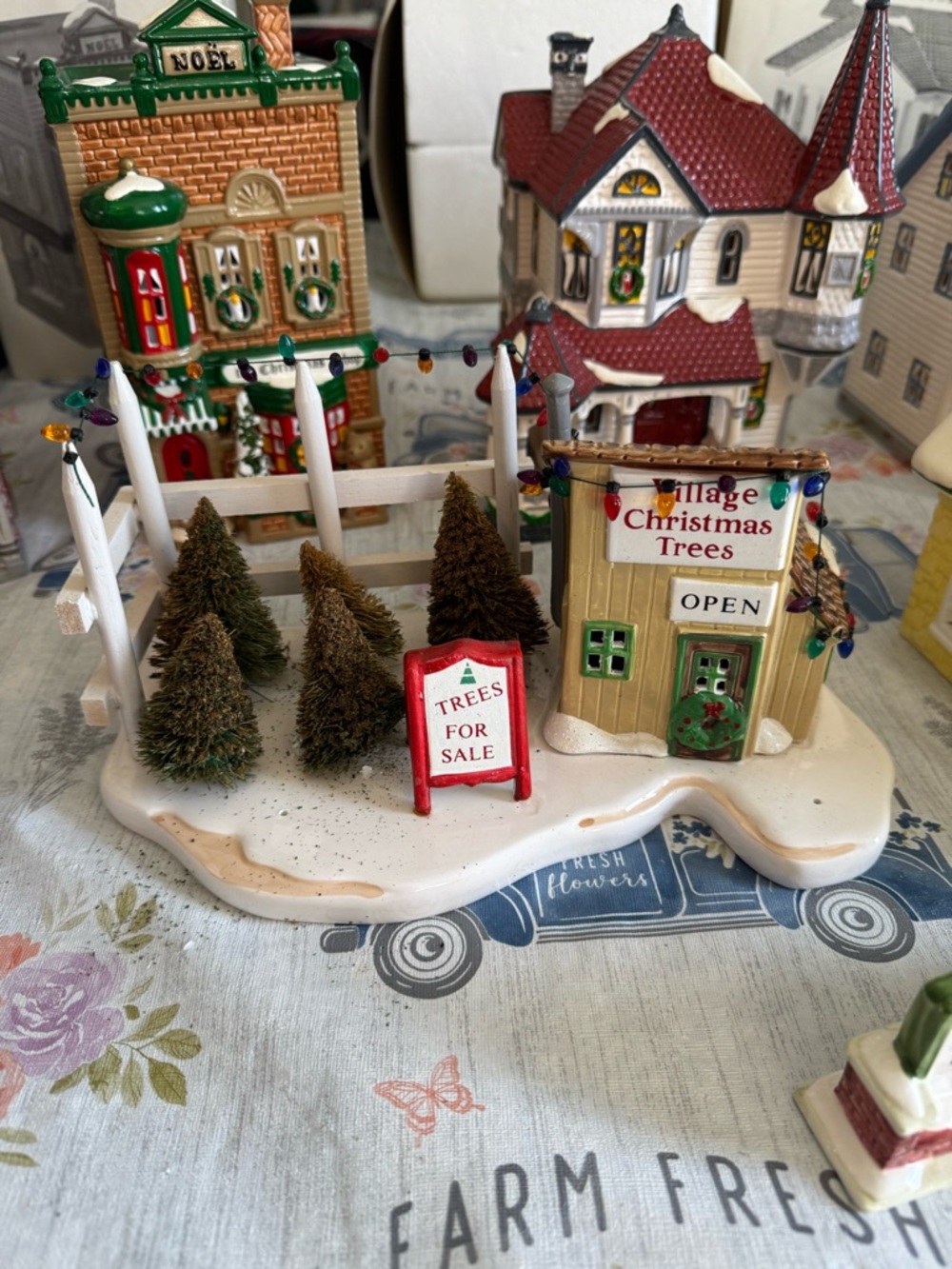 Department 56 Village Christmas Tree Lot Accessory - 1988